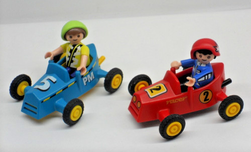 Kinder mit auto - auto, figuren